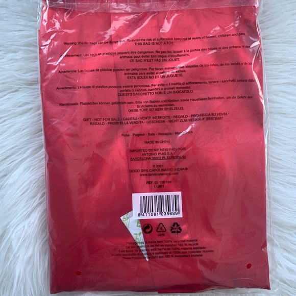 NWT Carolina Herrera red satin robe - Picture 8 of 9